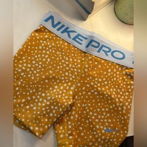 Girls Nike pro shorts